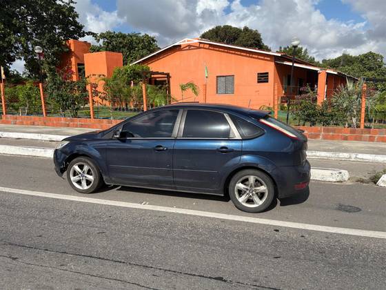 FORD FOCUS 1.6 GL 16V FLEX 4P MANUAL